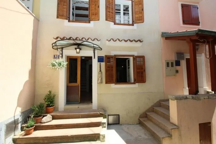 Authentic Baska Kruzna - Image 1