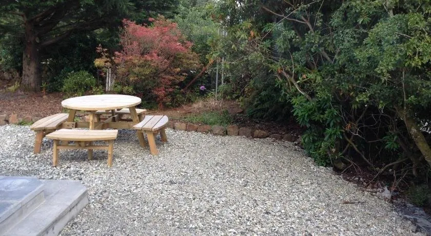 Gardeners Cottage - Image 1