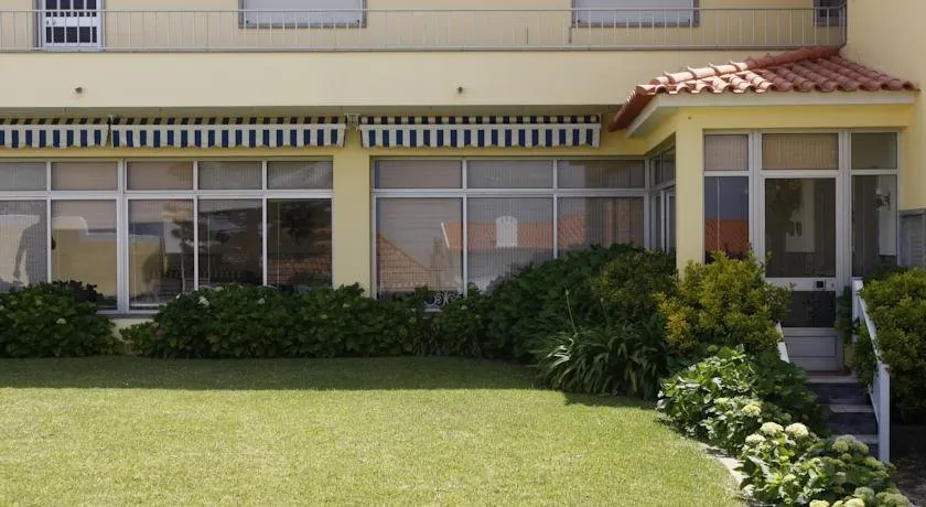 Villa V Ericeira Apartments - Image 1