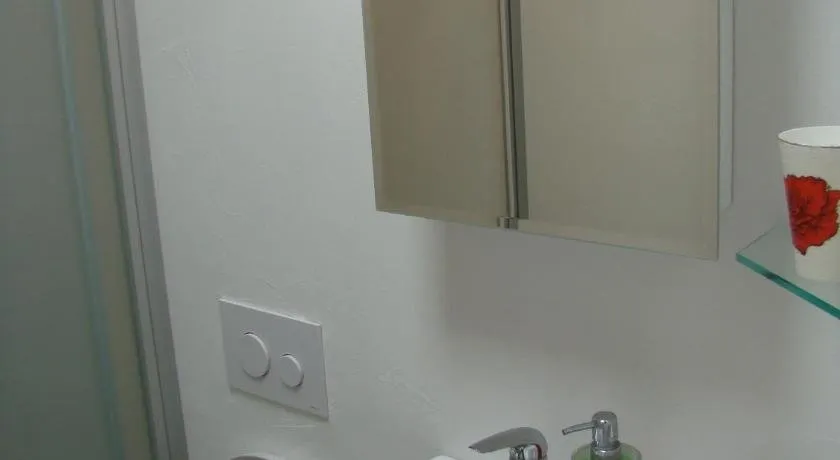 Kike Apartment - Image 1