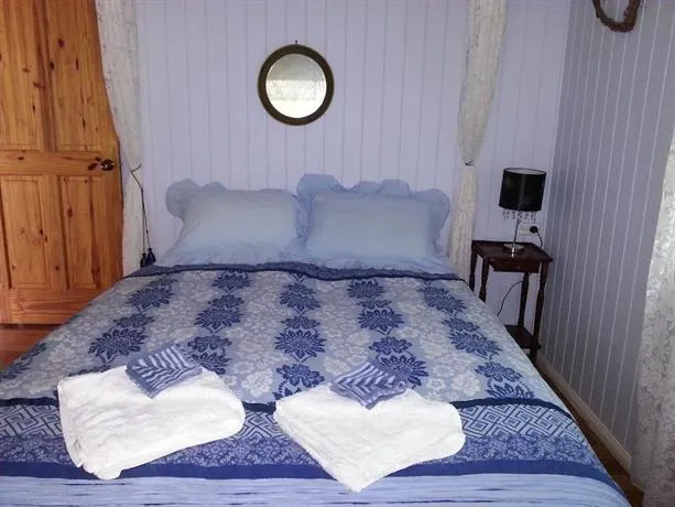 Chelsand Cottage - Image 1
