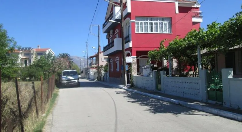 Venezia Apartments - Image 1