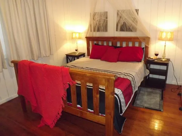 Red Ginger Bungalow - Image 1