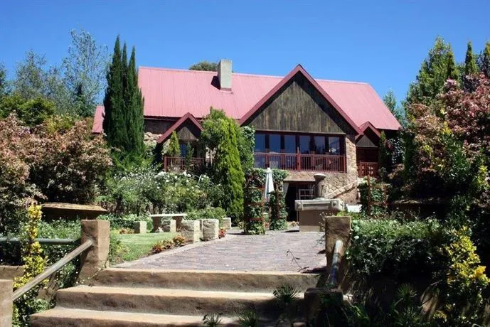 Fox’s Hill Guesthouse - Image 1