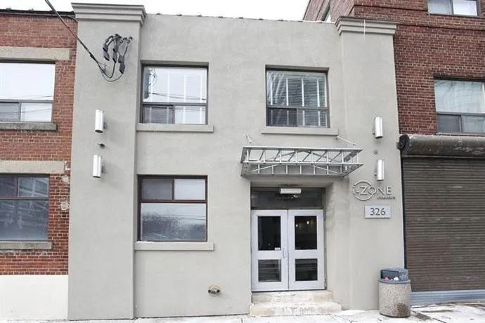 Toronto Leslieville Furnished Home - Image 1