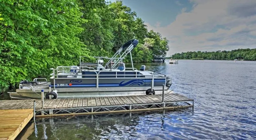 Newly Constructed Red Cedar Lake Narrow Lodge - Image 1