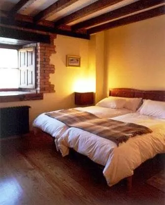 Casa Cigüenza - Image 1
