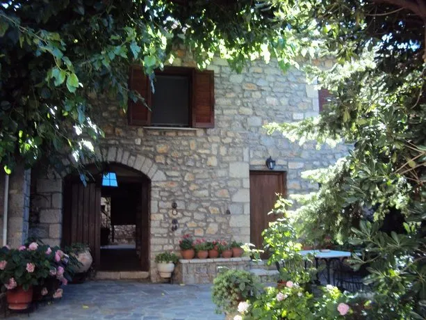 Guesthouse Karahalios - Image 1