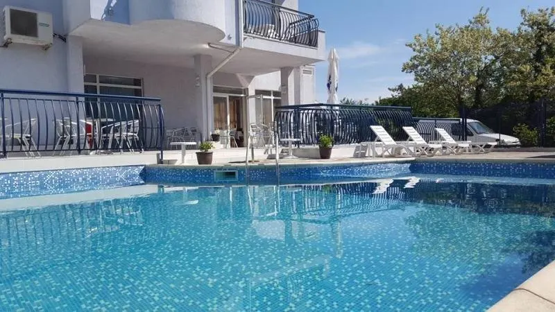 Hotel Lii - Image 1