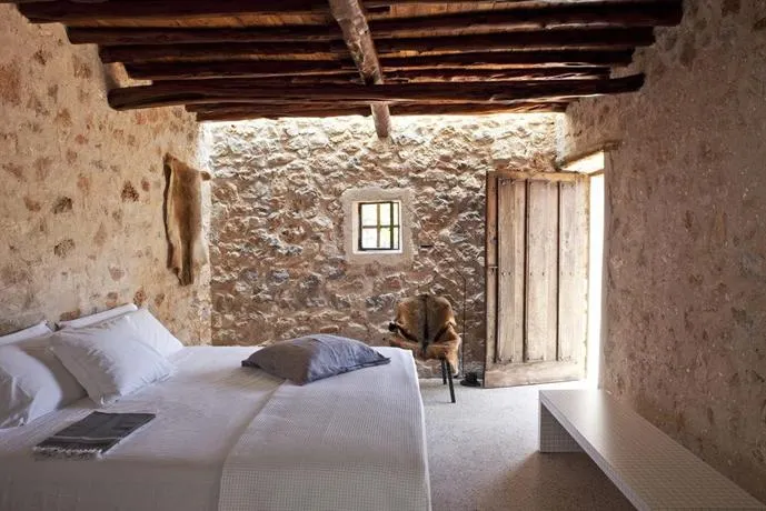 Thesuites Ibiza Can Basso - Image 1
