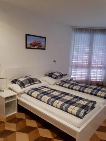 good bed Lotzwil - Image 1