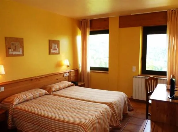 Hostal y Apartamento Seixes - Image 1