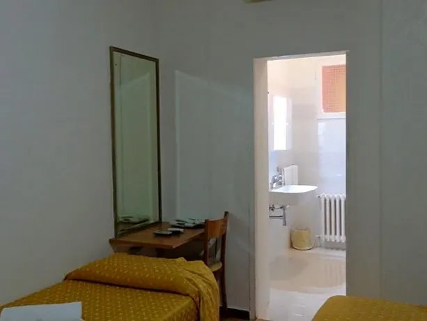 Hotel Loreto - Image 1