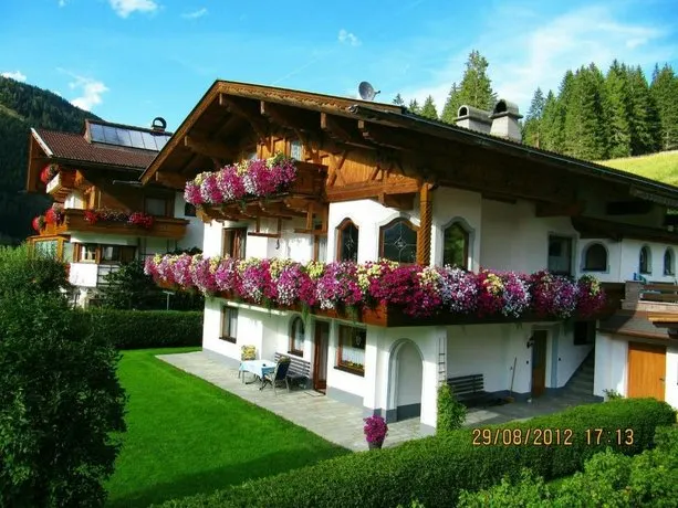 Haus Larcher - Image 1