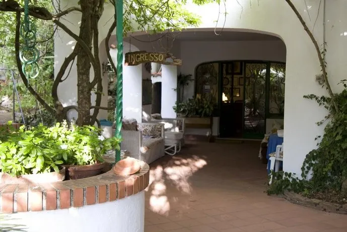 Hotel Giardino Degli Ulivi - Image 1