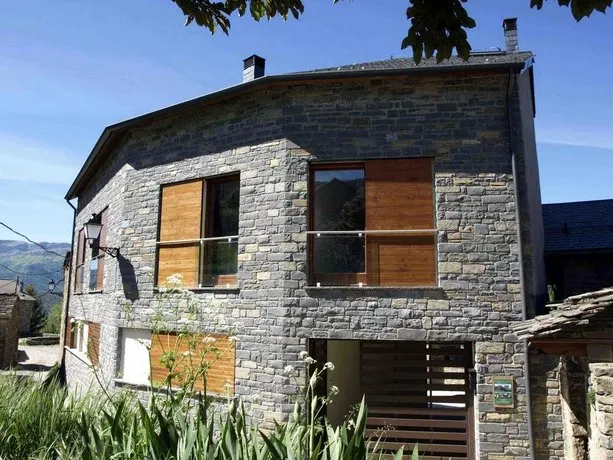 Apartamentos Ordesa Natura - Image 1