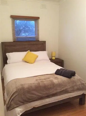 Portarlington Holiday Home - Image 1