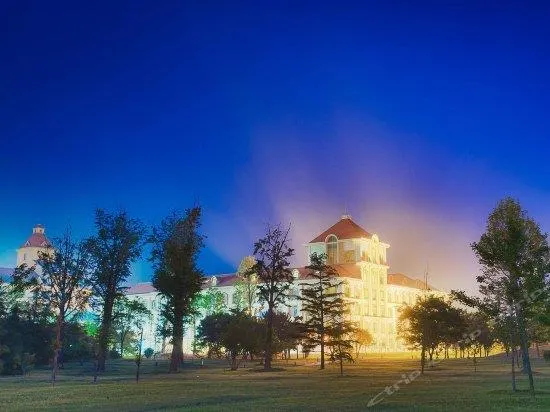 Yantai Dongshan Guesthouse - Image 1