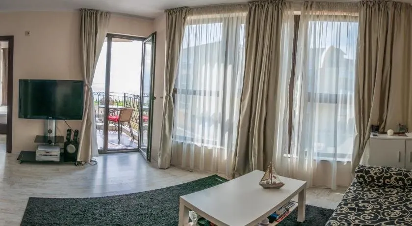 Laguna Beach Apartments with Sea View - Image 1