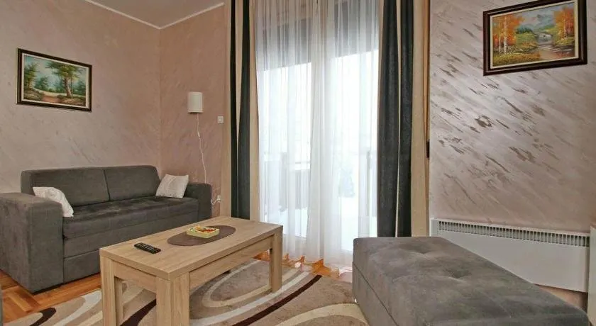 Gold Apartments - Image 1