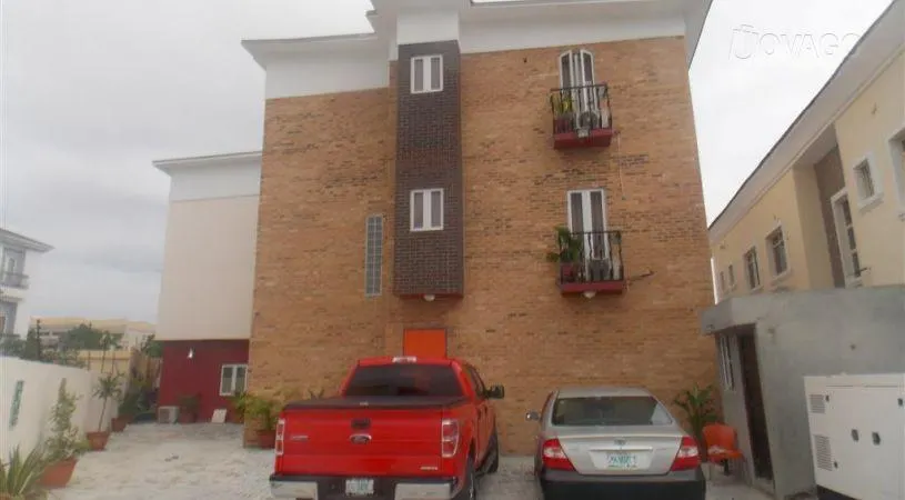 Zasarii Hotels - Image 1