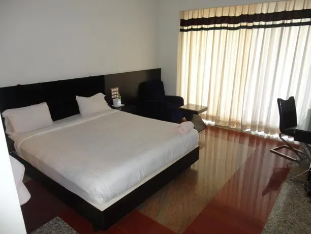 Kudle Beach View Resort And Spa Gokarna - Image 1