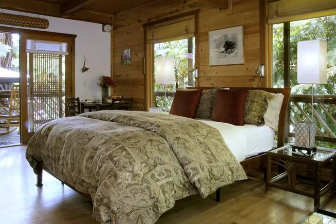 Lotus Garden Cottages - Image 1