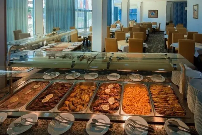 Hotel Primorsko Del Sol - Image 1