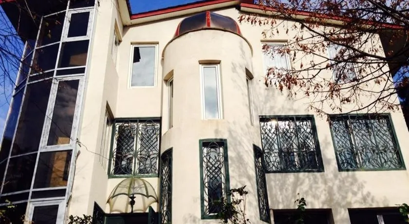 Villa Agmashenebeli Alley - Image 1