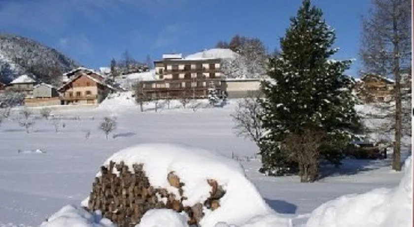 Les Sorbiers Hotel - Image 1