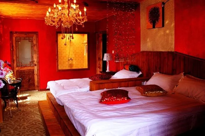 Shangri-la Bird of Paradise Inn - Image 1