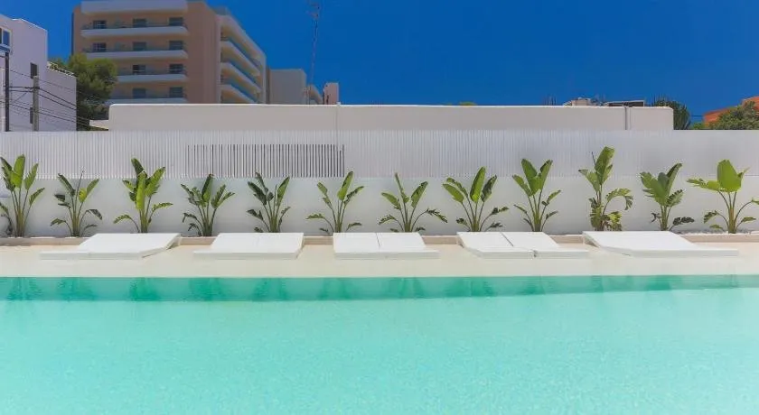 Sunrise Suites - Image 1