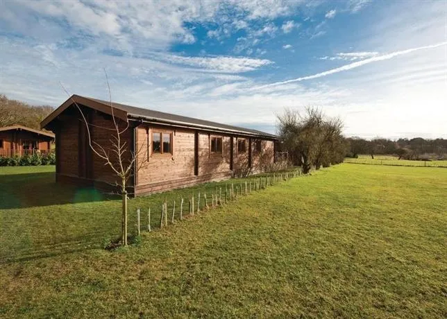 Heathside Lodges - Image 1
