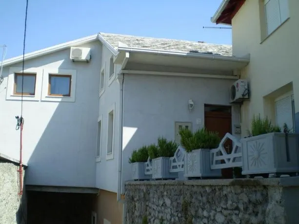 Apartments Konak - Image 1