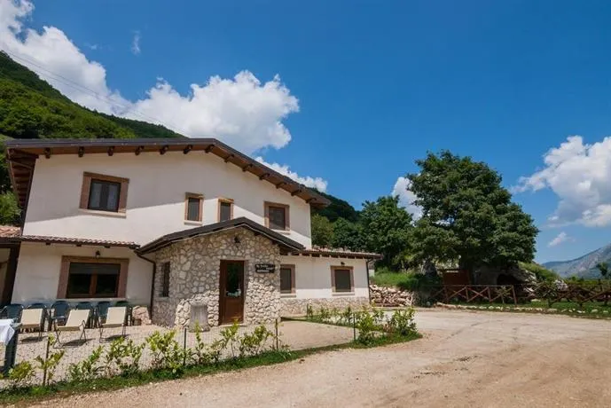 Al Peschio Pizzuto Agriturismo - Image 1