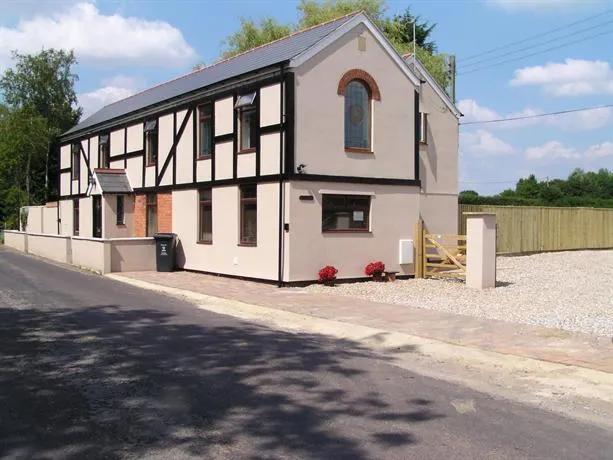 Country House Ashdene - Image 1