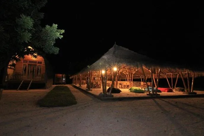 Layar Beach Bungalow - Image 1