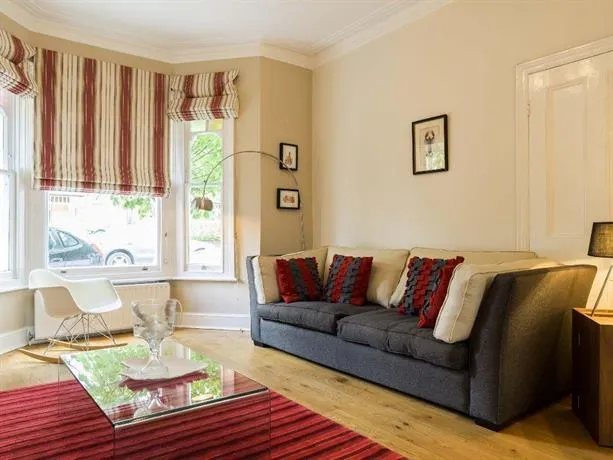 Veeve 5 Bed House St Albans Avenue Chiswick - Image 1