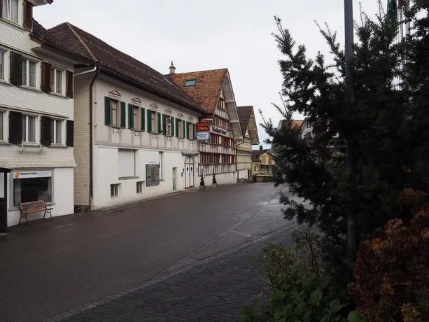 Gasthaus Lowen - Image 1