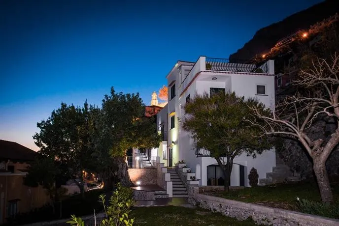 Villa Giovanna in Via Lone - Image 1