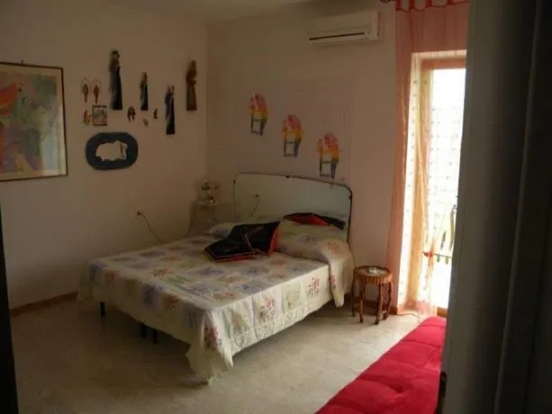 La Voliera - Image 1