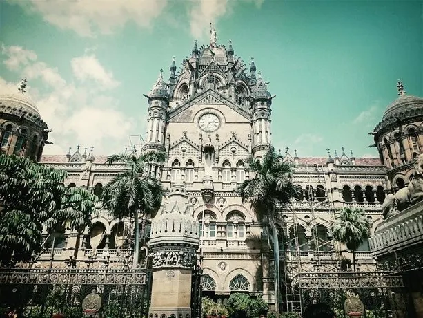 Hotel Saim Palace - Image 1