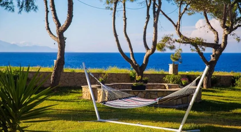 Kondarini's Sea View Studios - Image 1