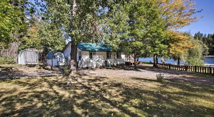 The Lake House in Rathdrum W/beach & Fire Pit - Image 1