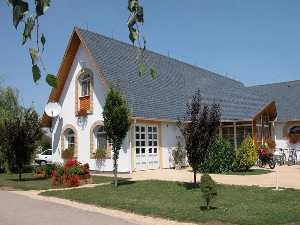 Kabóka Lovastanya - Image 1