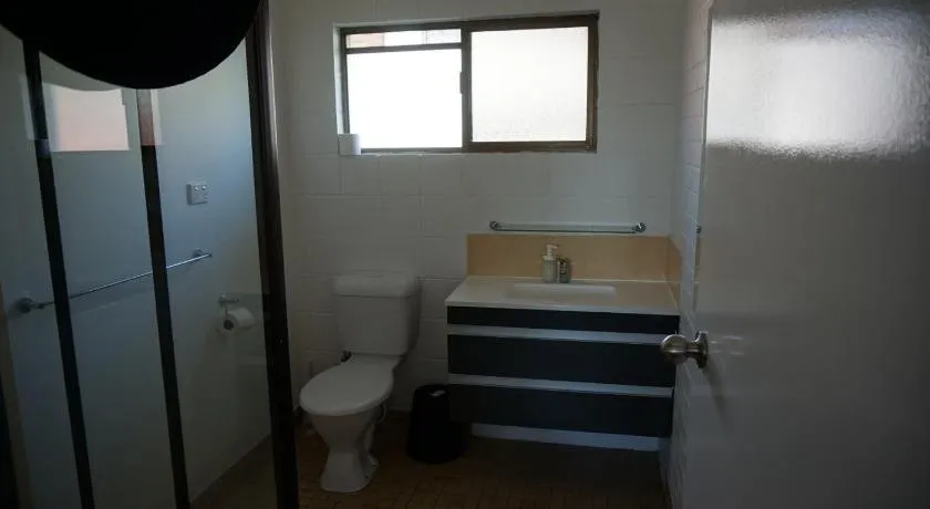 2-29 Rumbalara Avenue - Rainbow Beach Bring Your Dog Or Your Cat Or Bring Both Free Wi-Fi - Image 1