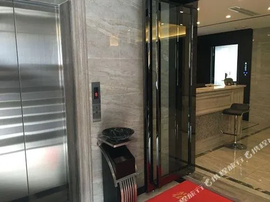 Home Hotel - Image 1