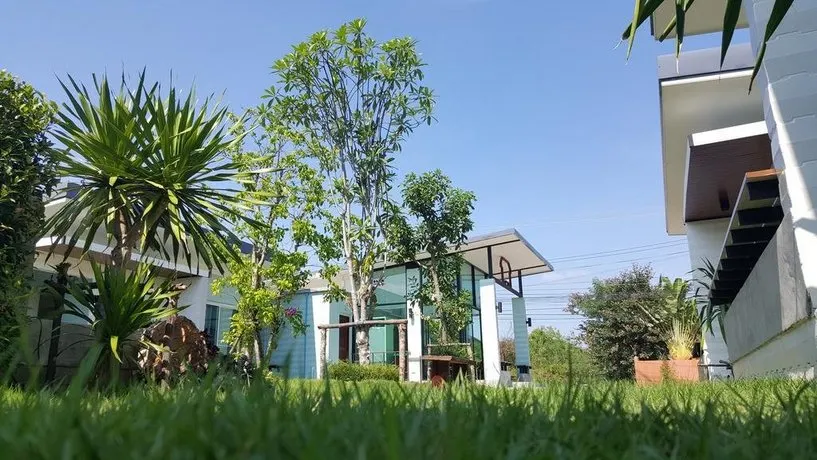 BaanPohRak Bungalow - Image 1