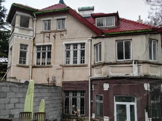 Nahai Hostel - Image 1