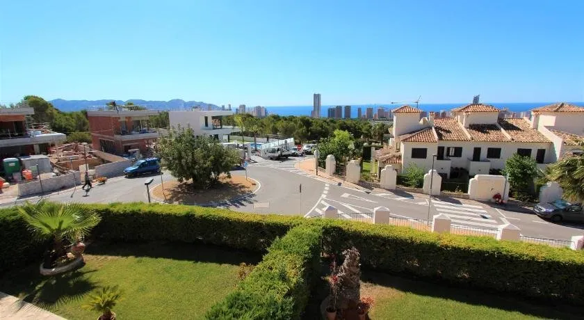 Sierra Cortina Apartamento con vistas al mar - Image 1